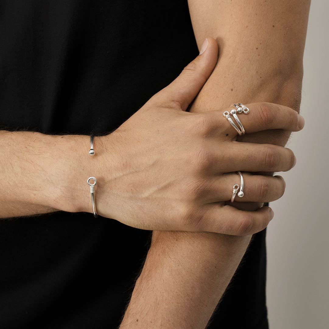 Singula-jewelry-silver-celestial-circle-single-men