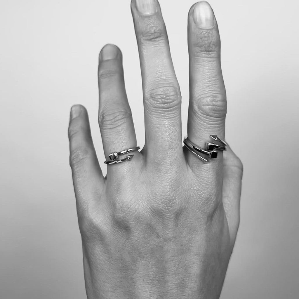 Singula-jewelry-silver-crossroads-rings-women