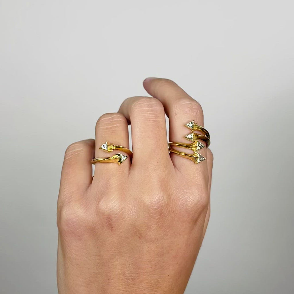 Singula-jewelry-gold-diamonds-cupids-arrows-rings-women