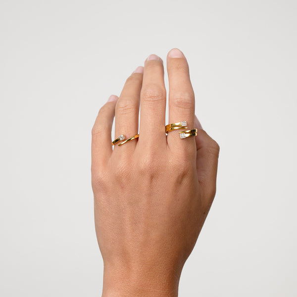    Singula-jewelry-gold-diamonds-divin-nail-rings-women