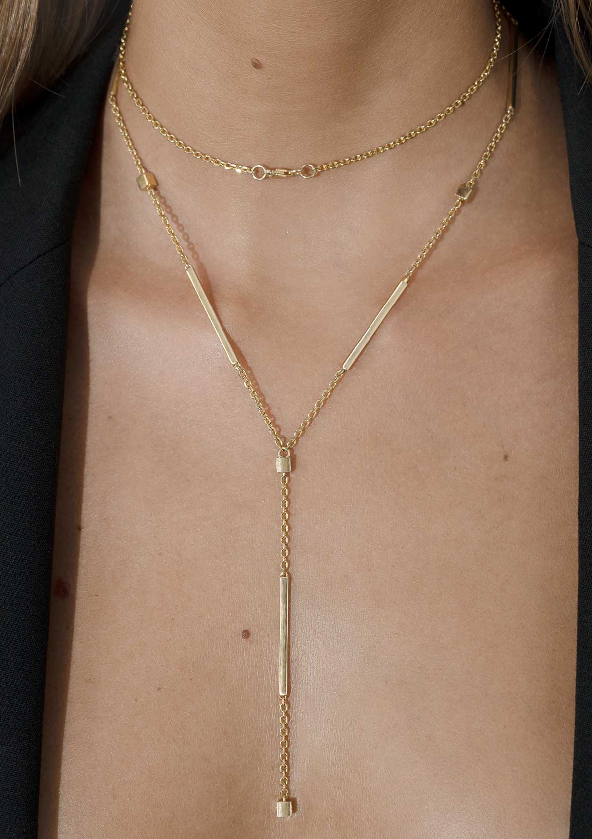    Singula-jewelry-gold-dice-chaplet-choker-women
