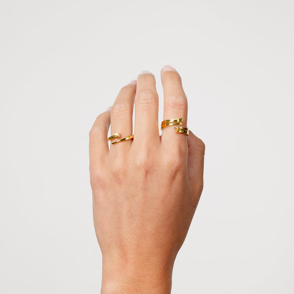    Singula-jewelry-gold-divin-nail-rings-women