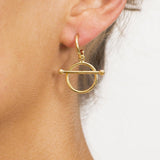 Singula-jewelry-gold-infinity-short-earrings
