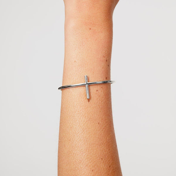    Singula-jewelry-silver-axis-bangle-bracelet-women