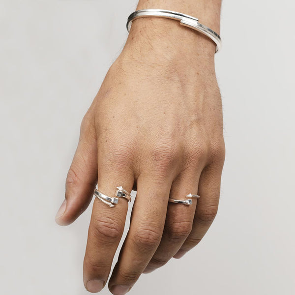 Singula-jewelry-silver-crossroads-rings-men