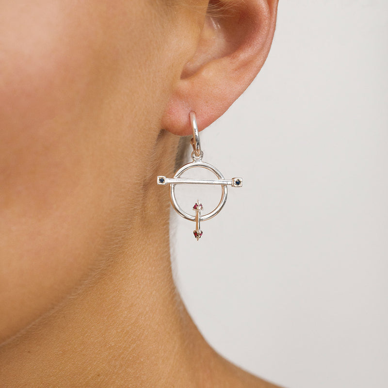 Singula-jewelry-silver-gems-infinity-short-earrings