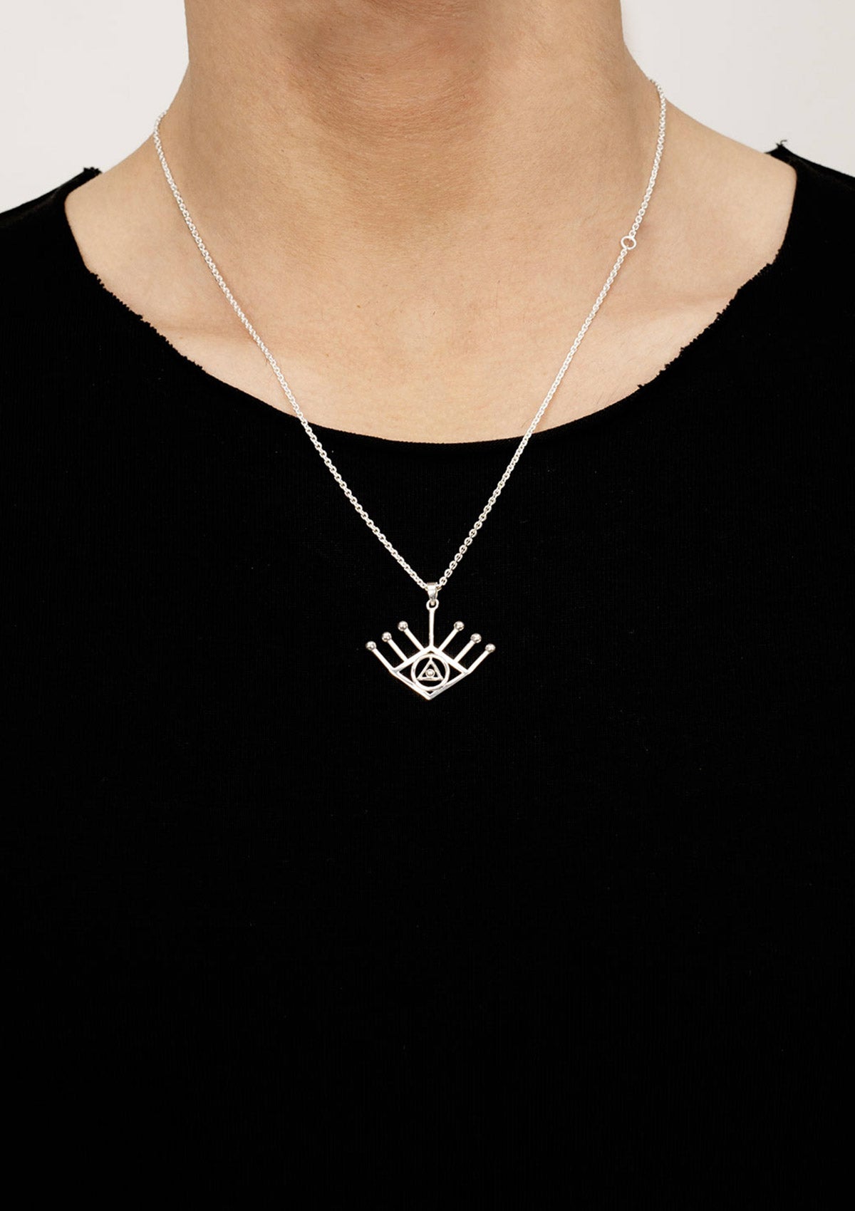    Singula-jewelry-silver-third-eye-jr-necklace-men