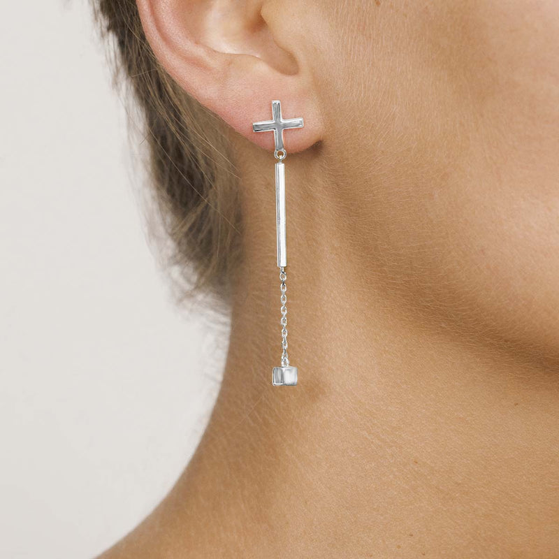    Singula-jewelry-silver-upside-down-long-earrings-left